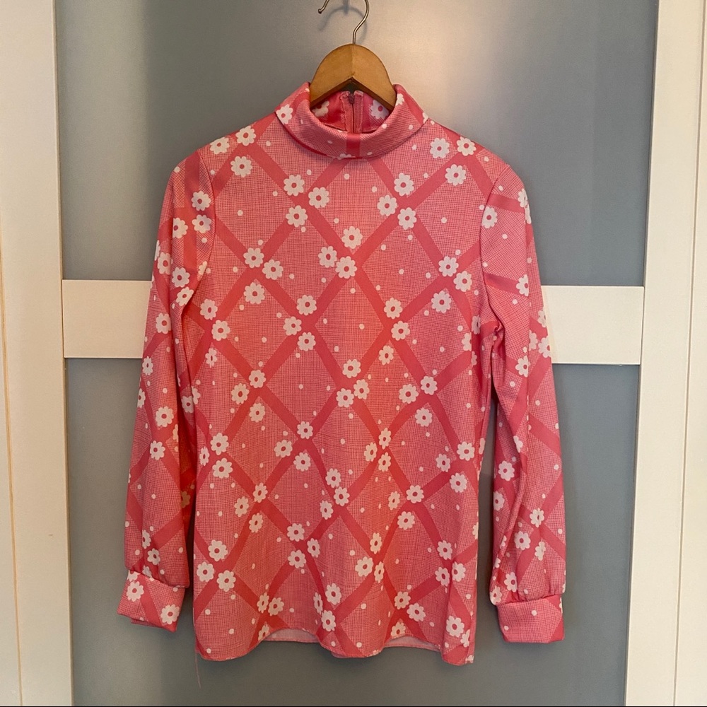 Vintage Pink floral seventies mock turtleneck zip top.